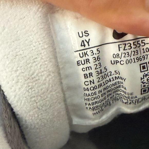 Nike Air Trainer 3 Big Kids' Shoes Size 4 - Picture 9 of 9